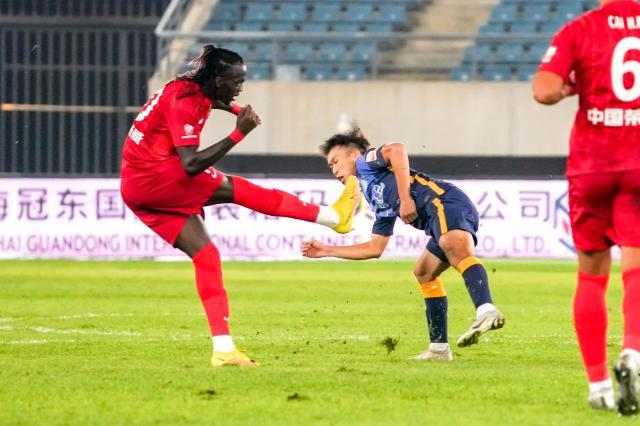 竞技宝官网-【中超】王燊超破门恩迪亚耶爆射 海港2比0广州城